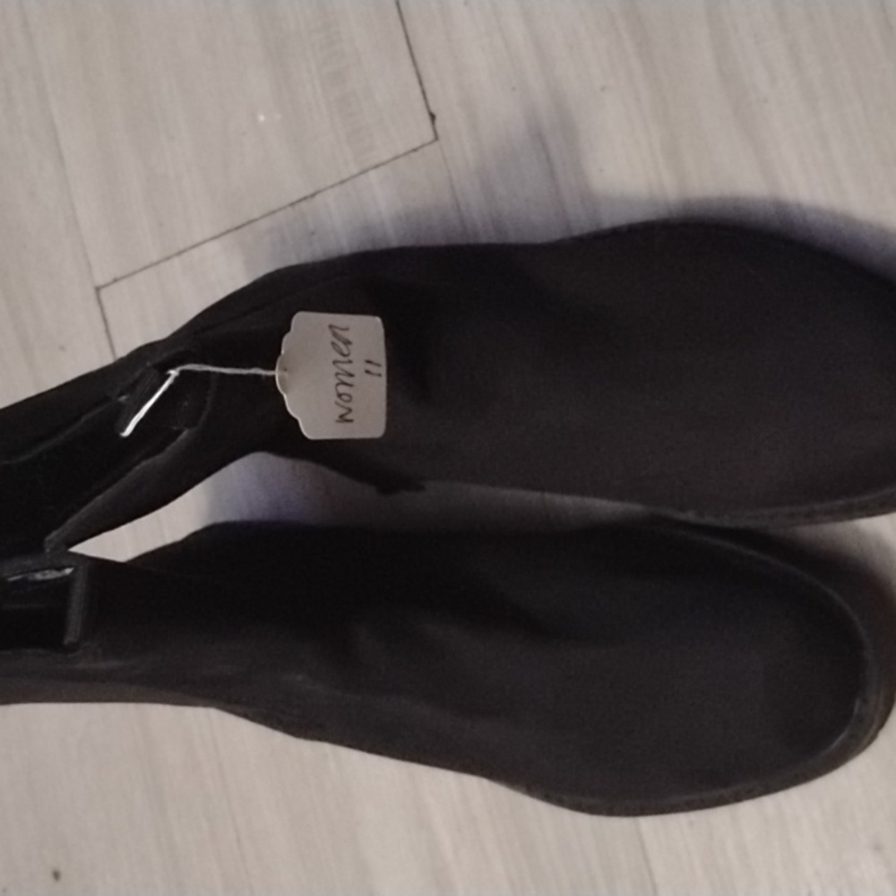 Time and Tru Black Ankle Boots
